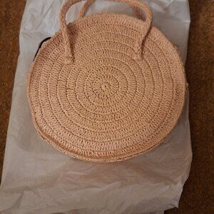 Basket style h&m hand bag.